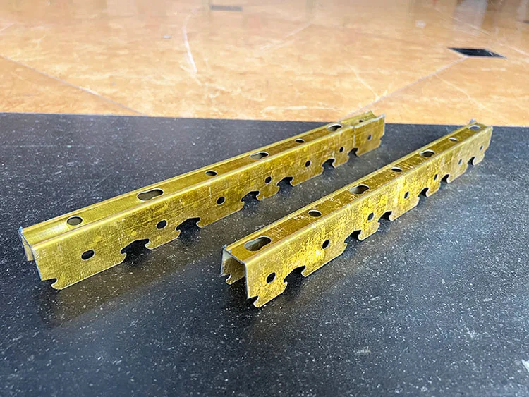 gold light keel machine 2.jpg