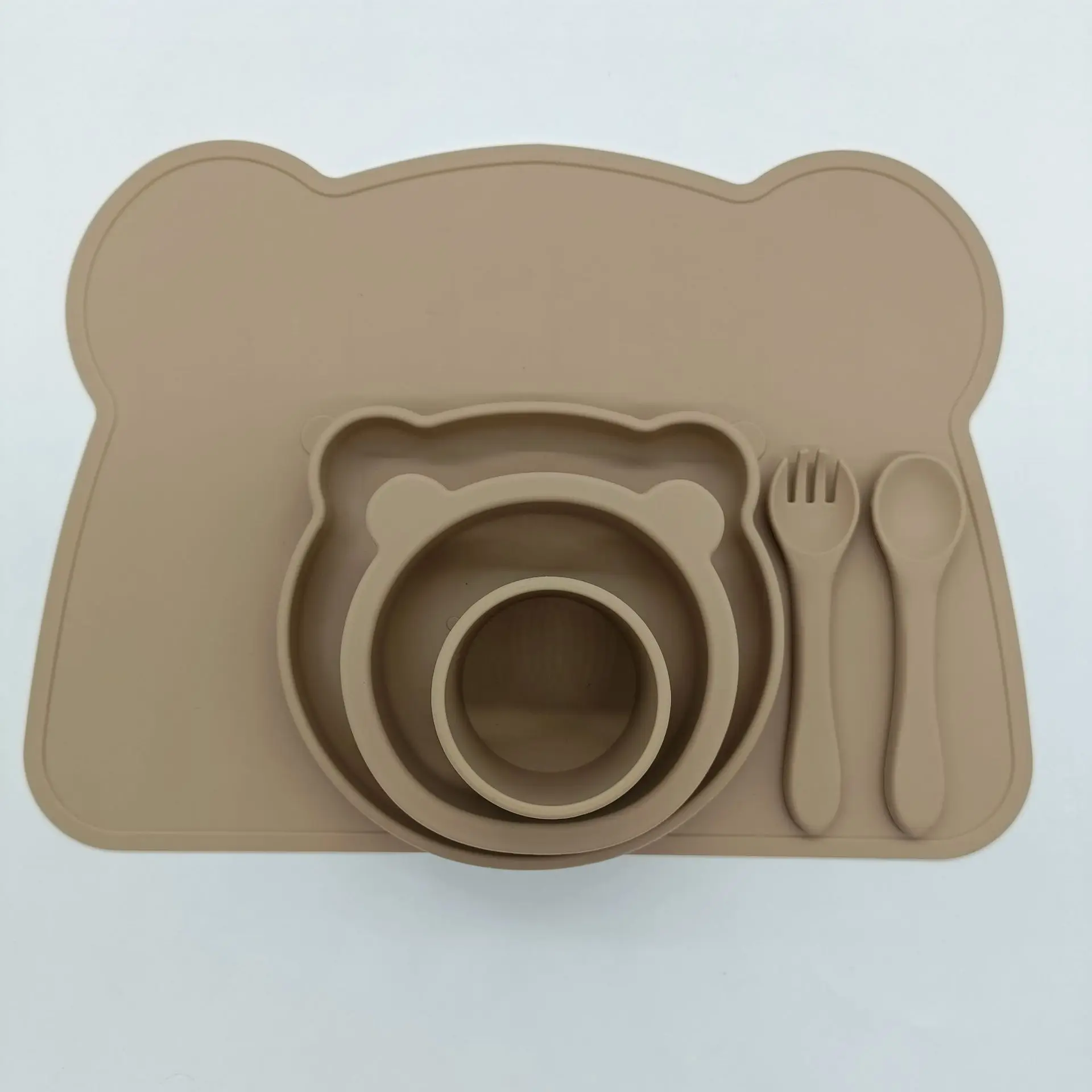 New Arrival Eco-friendly Non-toxic Strong Suction Bowl Spoon Set Feeding Bib Baby Silicone Bowl And Plate