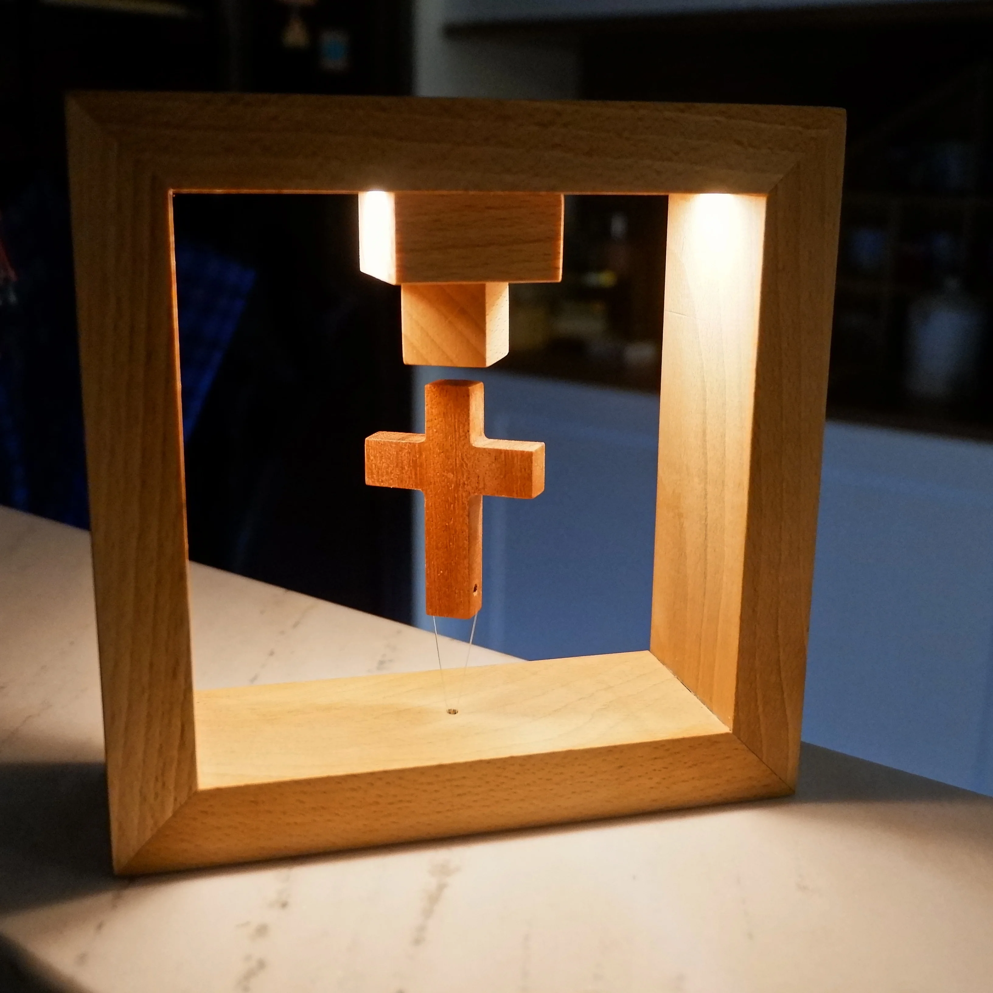 Cross Wooden Christian Decorations Portable Wooden Table Lamp Magnetic Floating Lamp High Quality Wood Light For Home Decoration