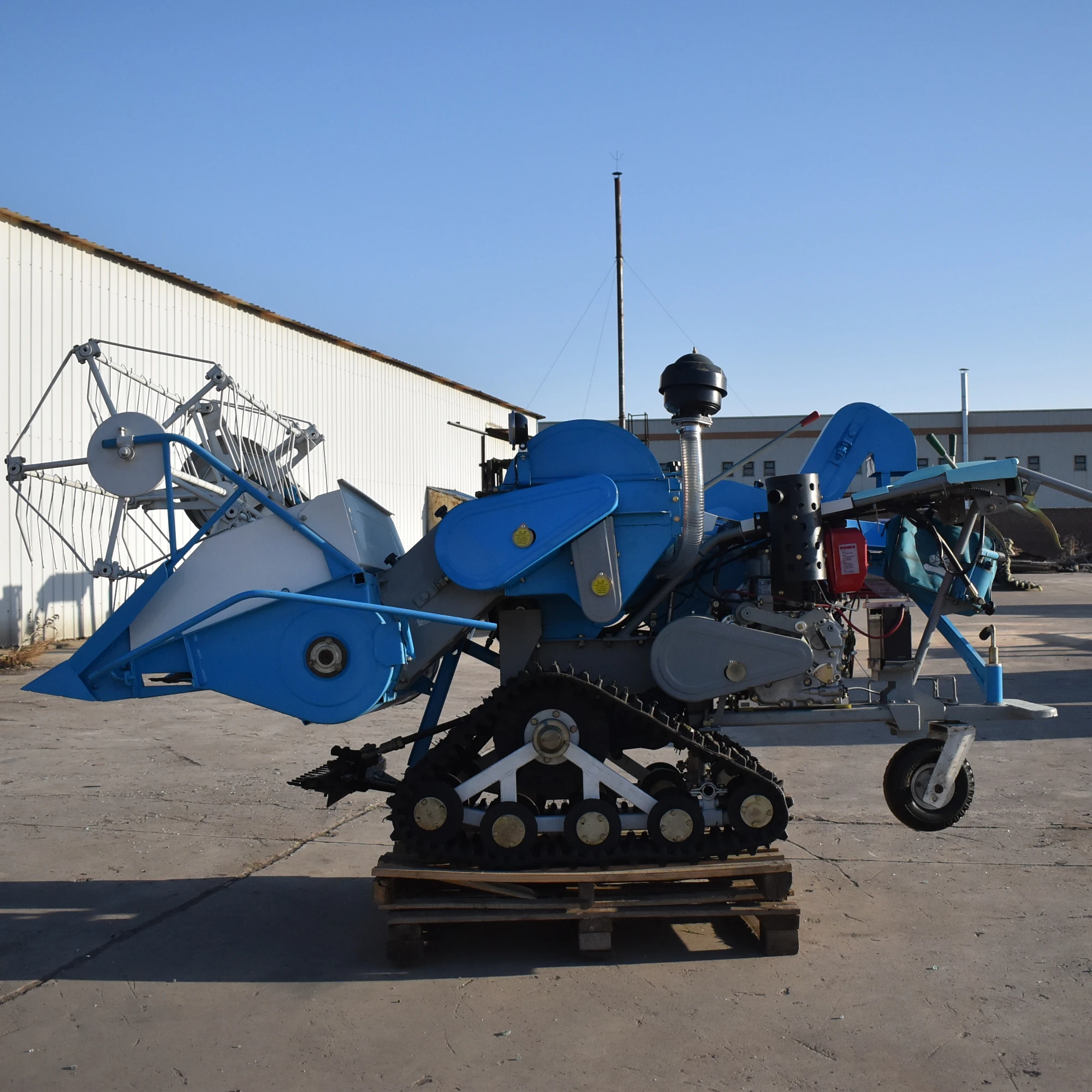 Самая последняя зерноуборочный есть в продаже