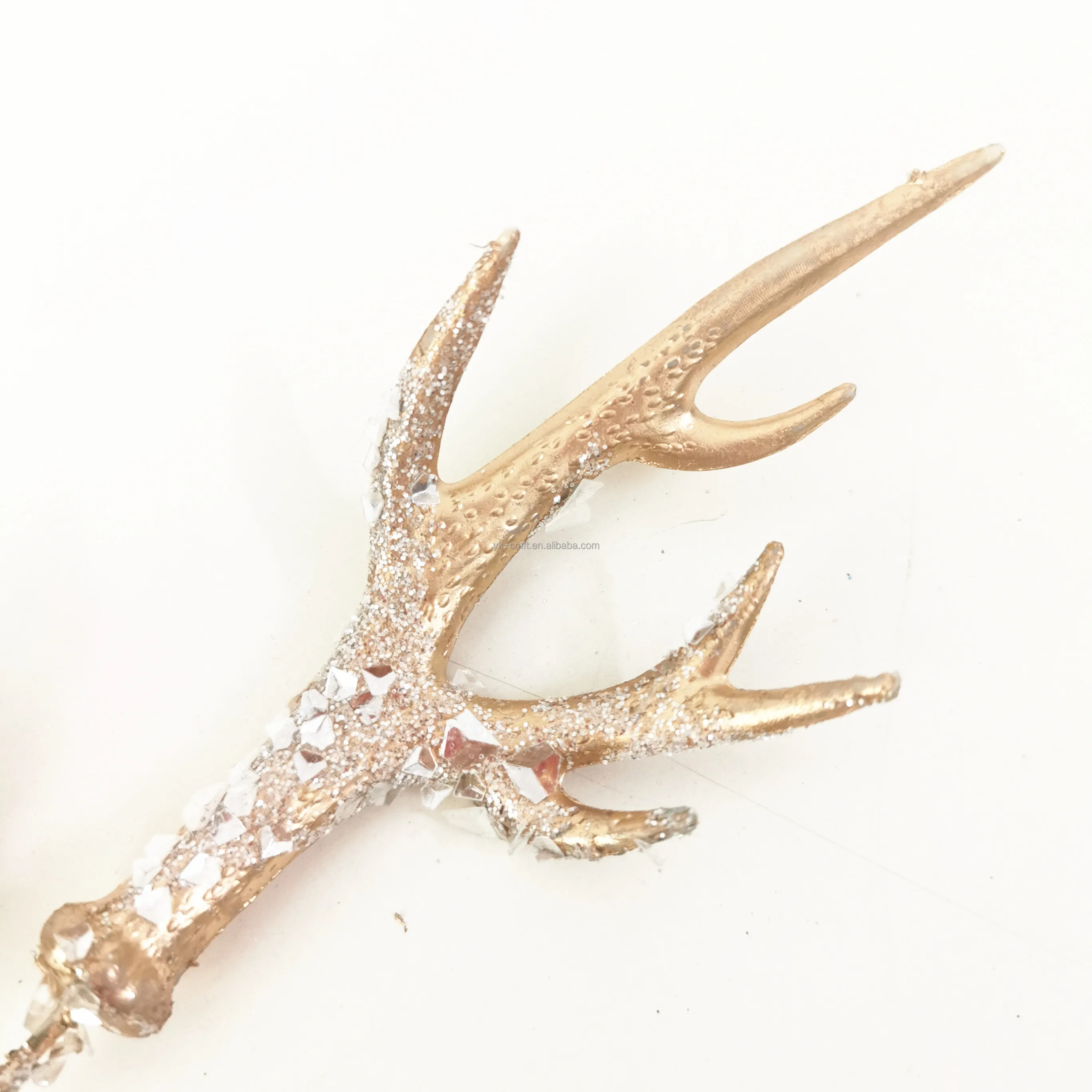 Handicraft Antlers Pine Cone Christmas Pick Plastic Floral Pick With Scattered Glass Diamond Artificial Pinecone Pick For Decor