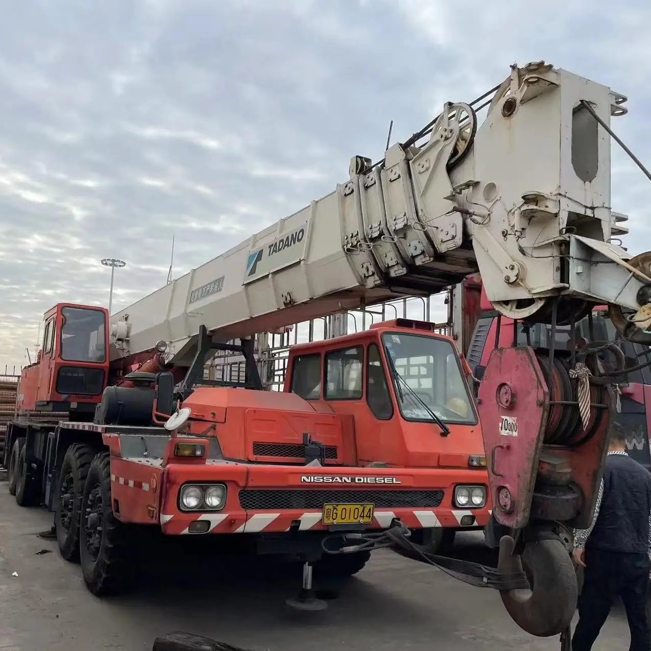 TADANO 70T 50ton 30ton Hot sale cranes   used tadano tg700e tl300e folding booms pickup crane for sales in stock