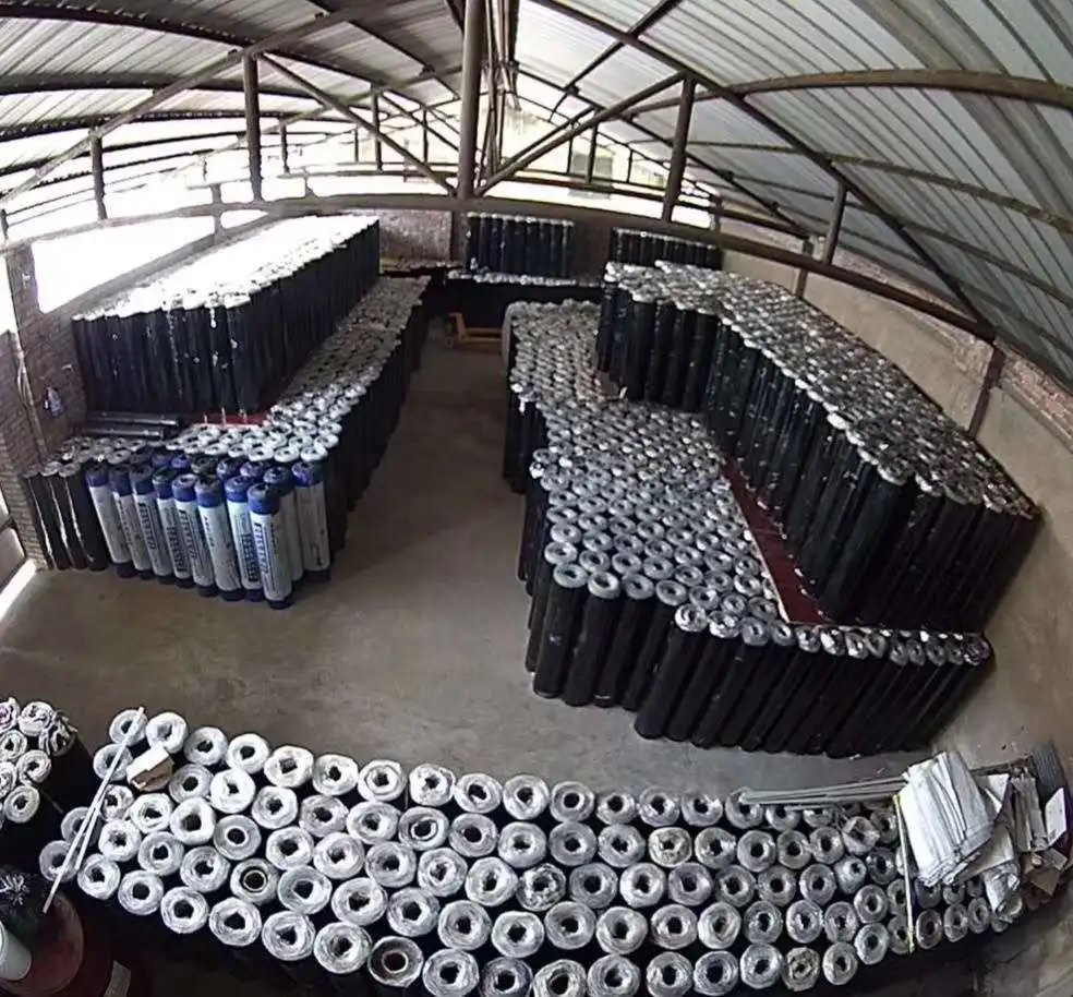 Экологичный Гладкий самоклеящийся битумный мембранный водонепроницаемый асфальтовый войлок