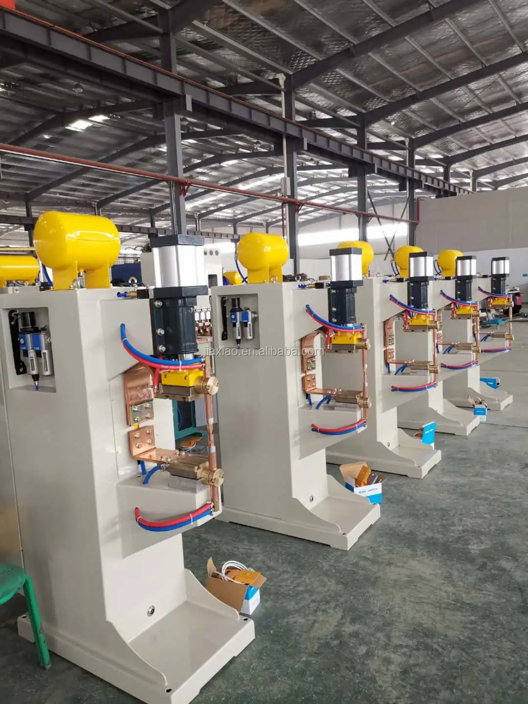 Low Price 63kva Rated Capacity 3900n Max Pressure Portable Pneumatic Type Spot Welding Machine