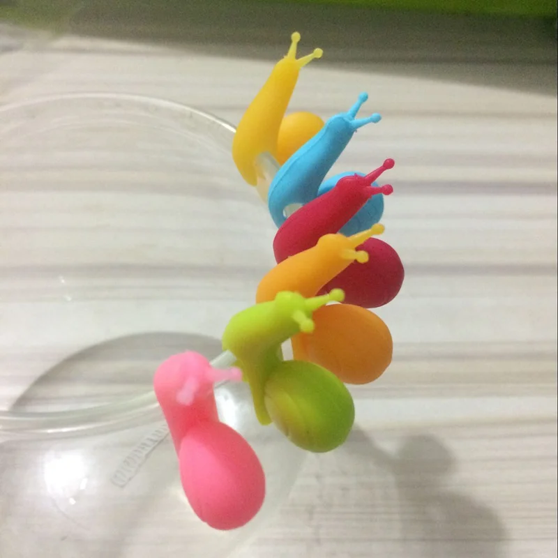 BPA Free Cute Snail Shape Silicone Tea Bag Holder Hangers for Cup Mug