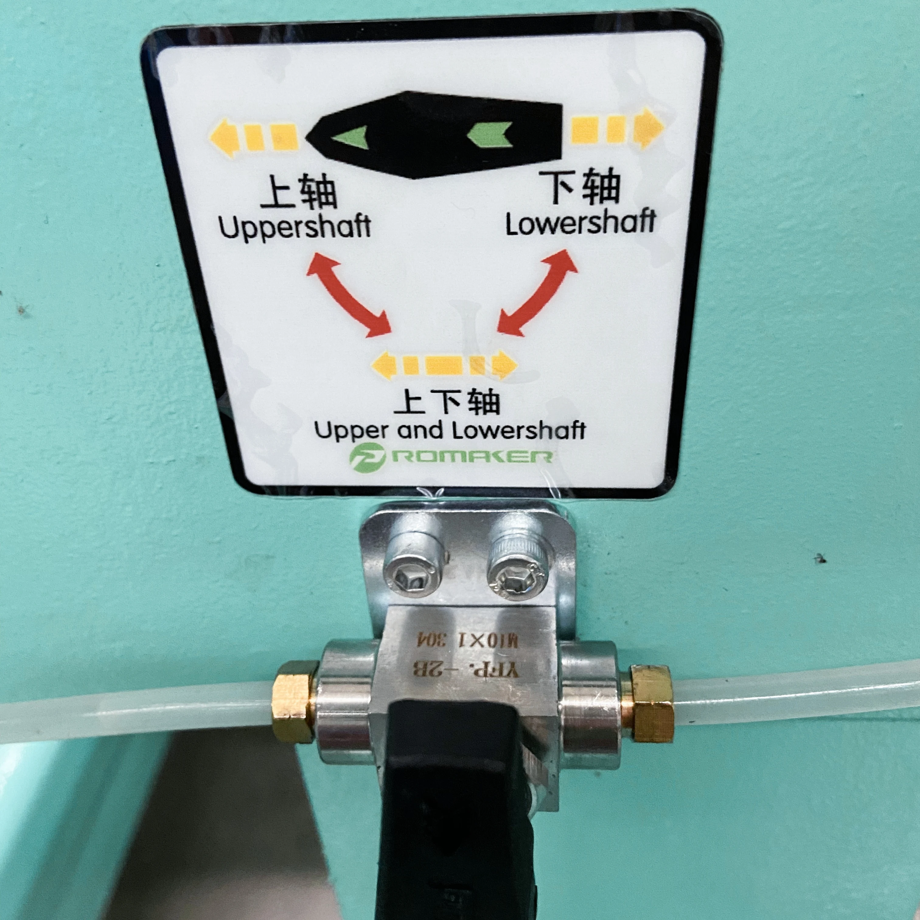 Industrial Color Thread Computerized Embroidery Sewing Machine