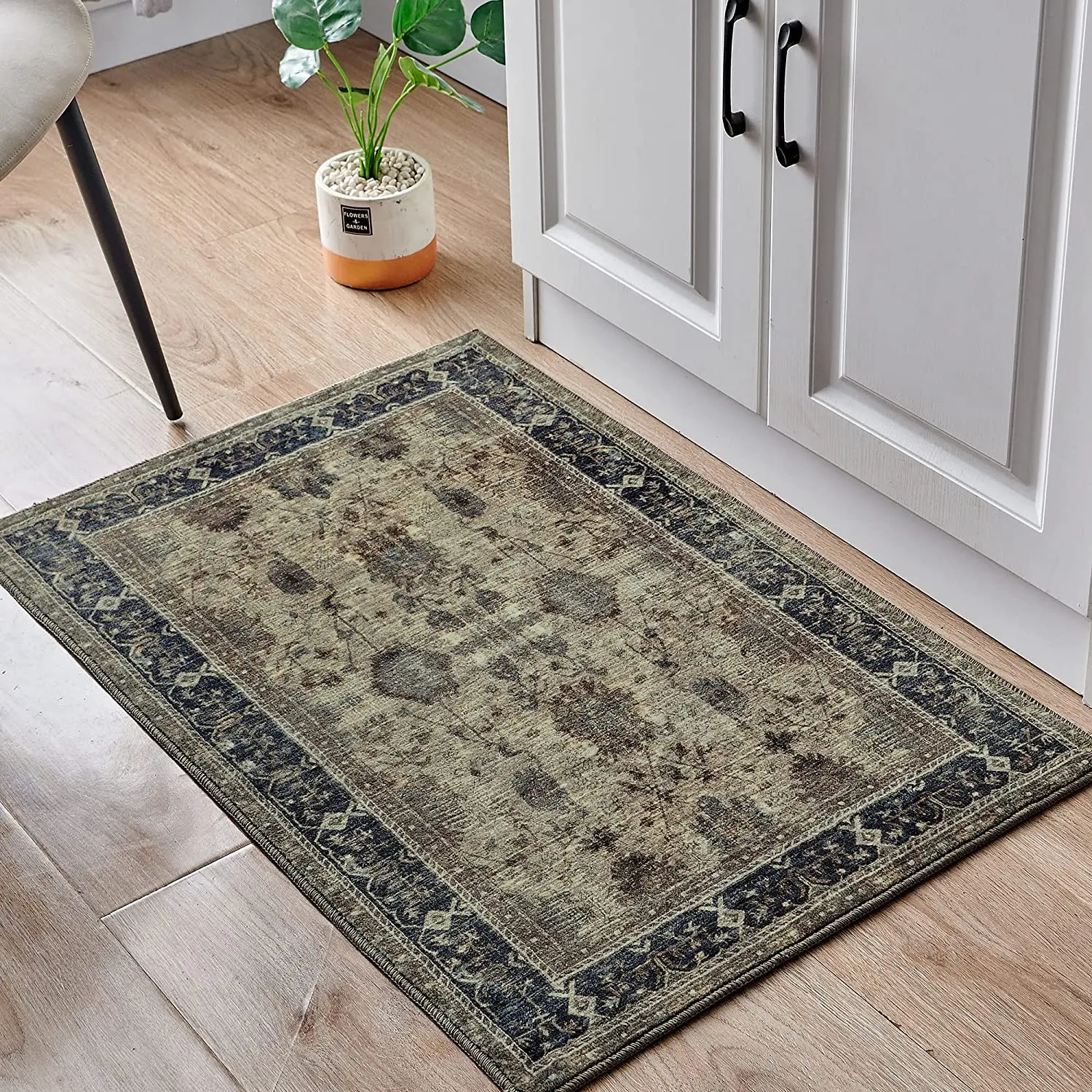 UOO High Quality Carpet Area Rug Living Room Use Top Quality Material Bulk Sale Best Washable Rug Mat Rugs