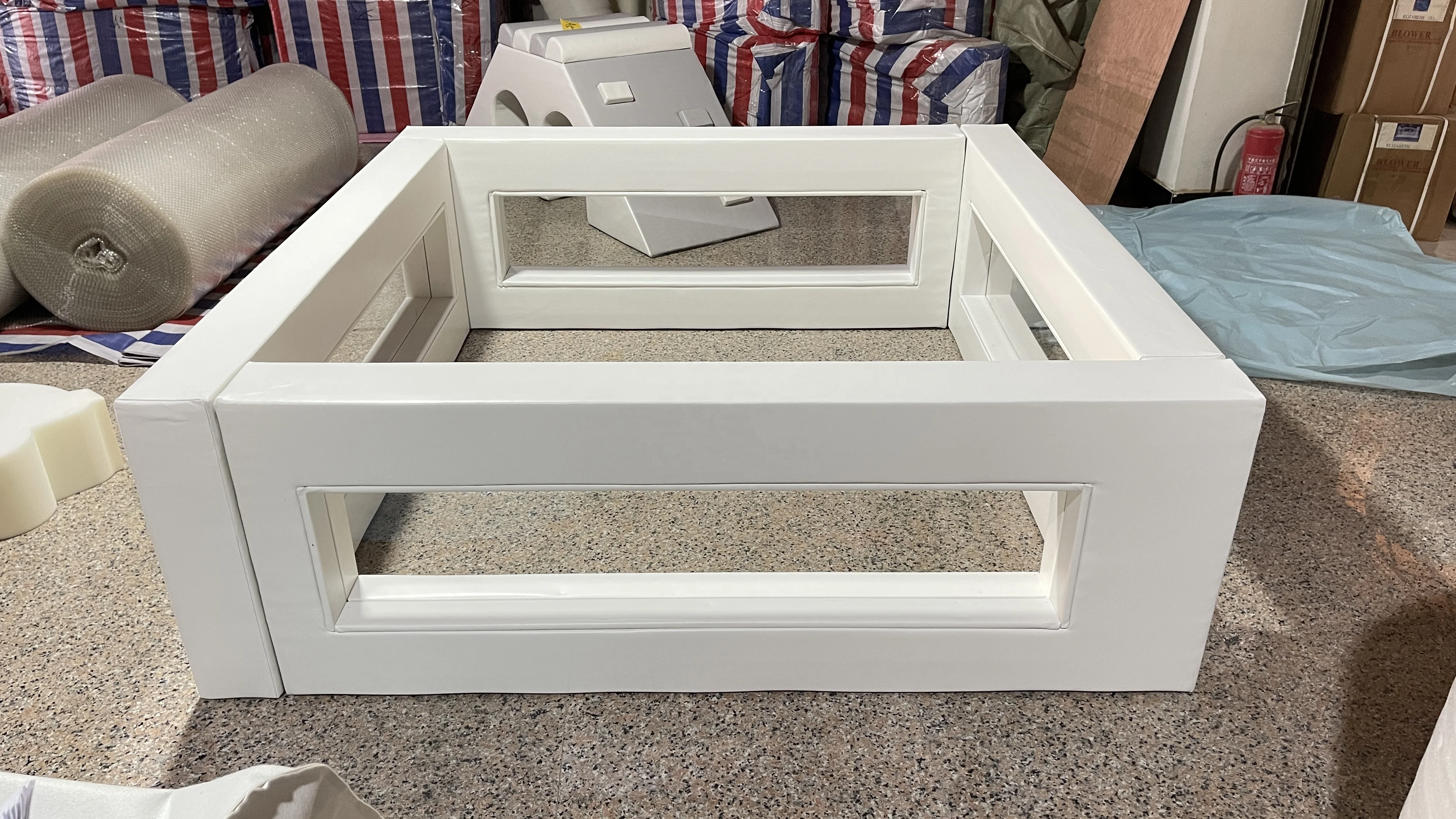 Popular white clear ball pit kids indoor outdoor celebrating party white ball pit  rental round baby ball pit