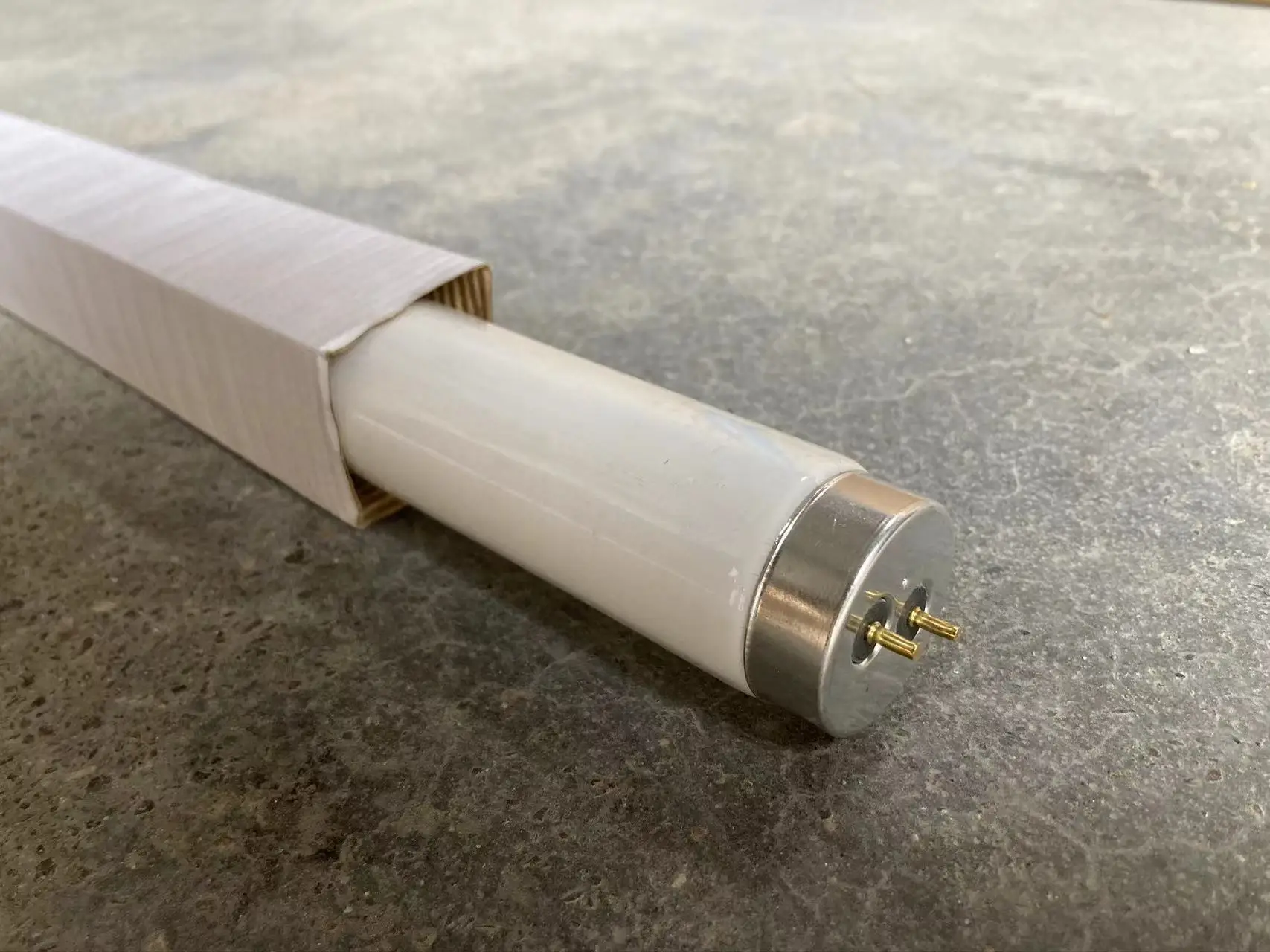 Tradition 110/220V CE ROHS T8 18W 36W 765 865 G13  Fluorescent Tube  Lamp daylight white 6500K Lighting&light