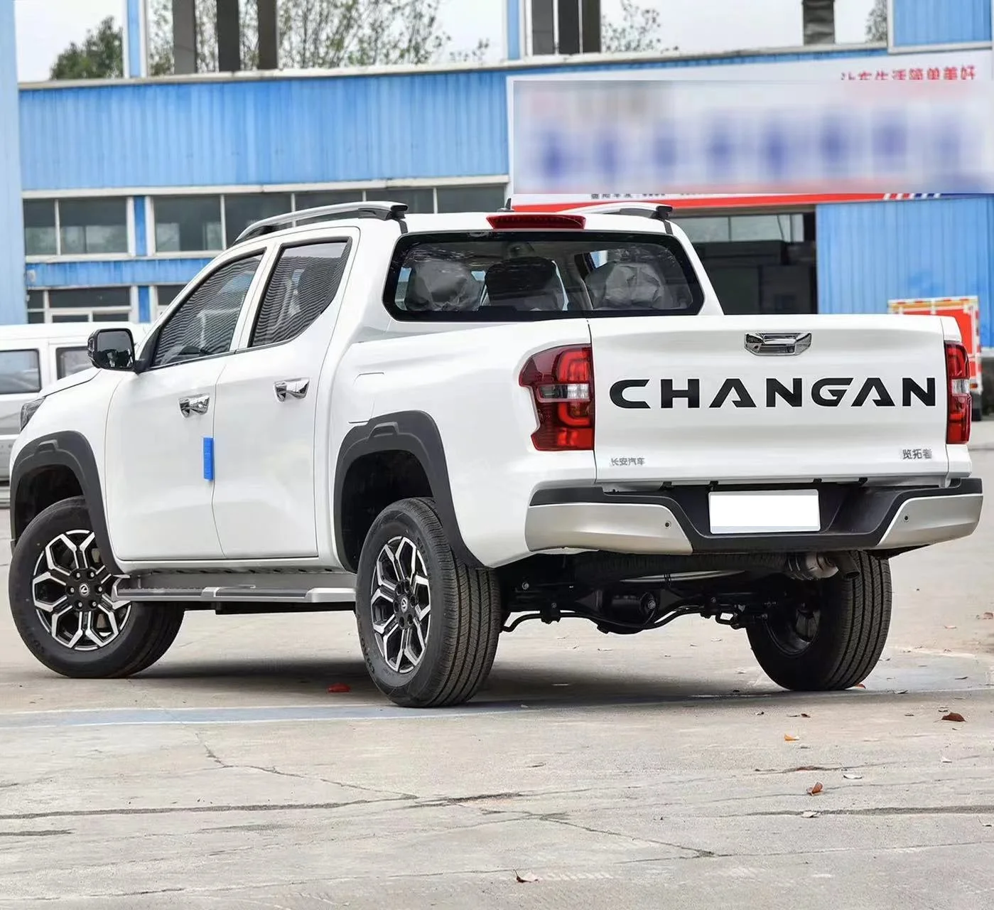 Changan Hunter 2023 2.0T Automatic 2WD Standard Box Pilot Type Gasoline 2.0L Turbocharged 233HP