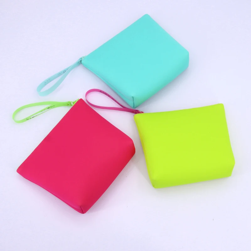 BSCI Neoprene Waterproof Portable Reusable Toiletry Bag Neoprene Pouch Bag Neoprene Makeup Bag