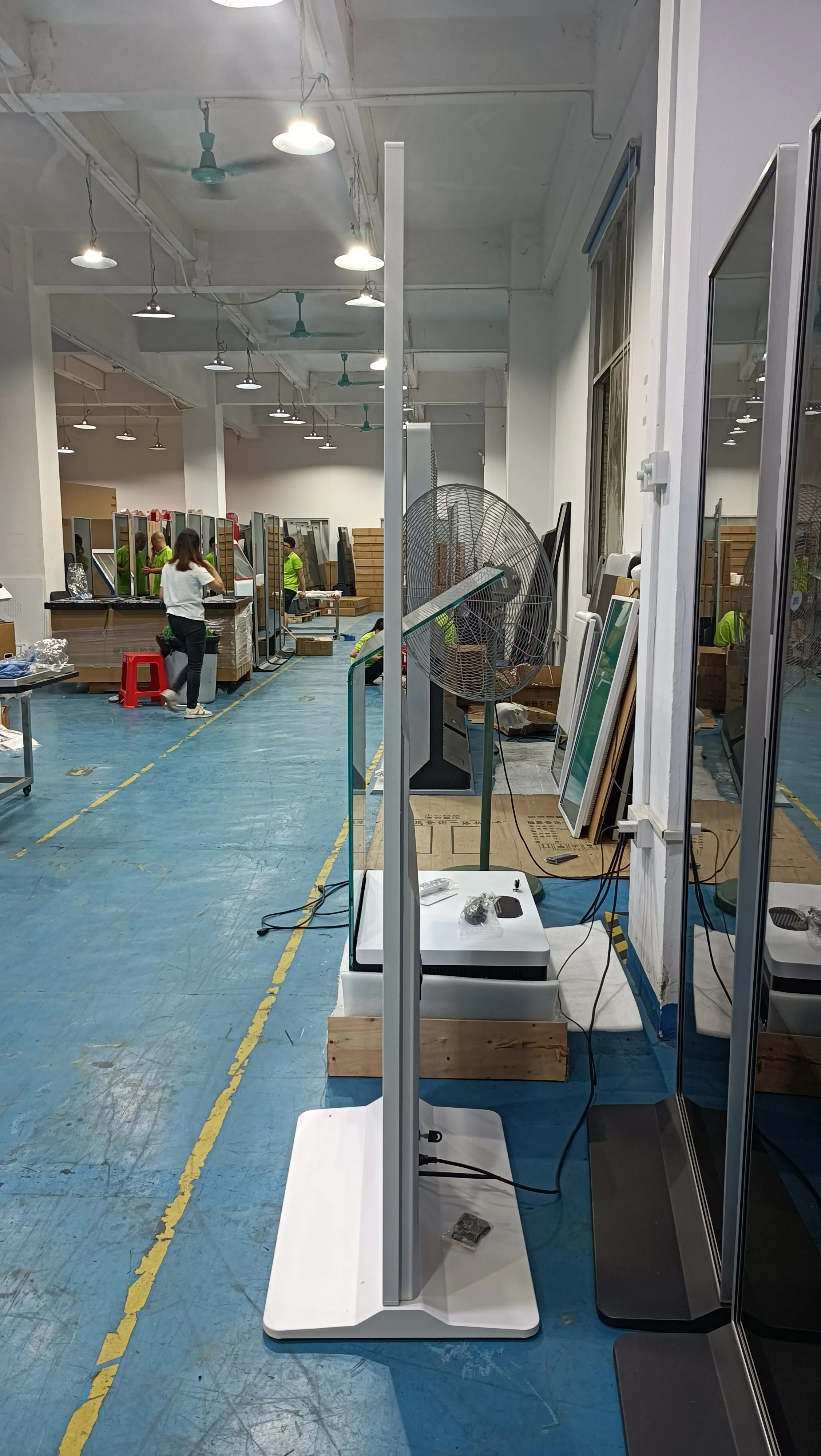 Factory Oem Standing Lcd Digital Signage Wifi Lcd Digital Signage Advertising Indoor Digital Signage Digital Kiosk