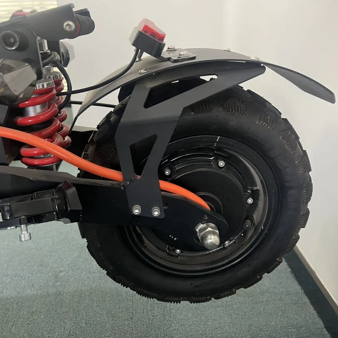 Adult Outdoor Sport 72V Dual Motor Electric Scooter 8000W 10000W 30-100Ah 14inch Fat Tire Electric Scooter