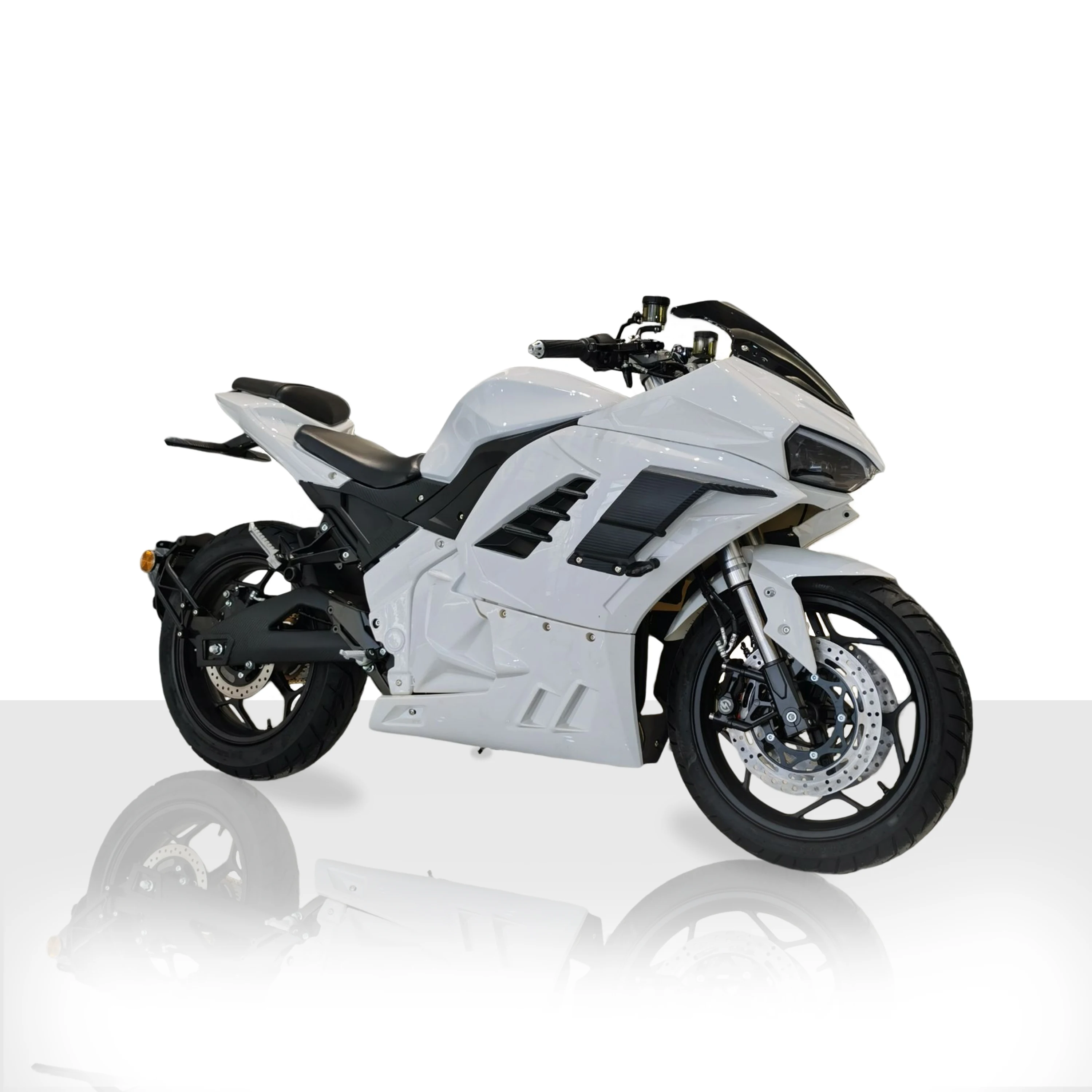 Cruiser Motorcycle 4000w Reach 140KM/H Chain Motor Bike Motorcycle For Adults