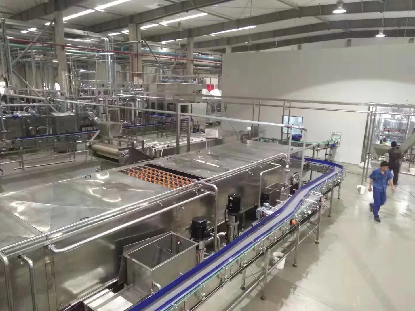 water spraying bottle cooling tunnel for hot filling production line