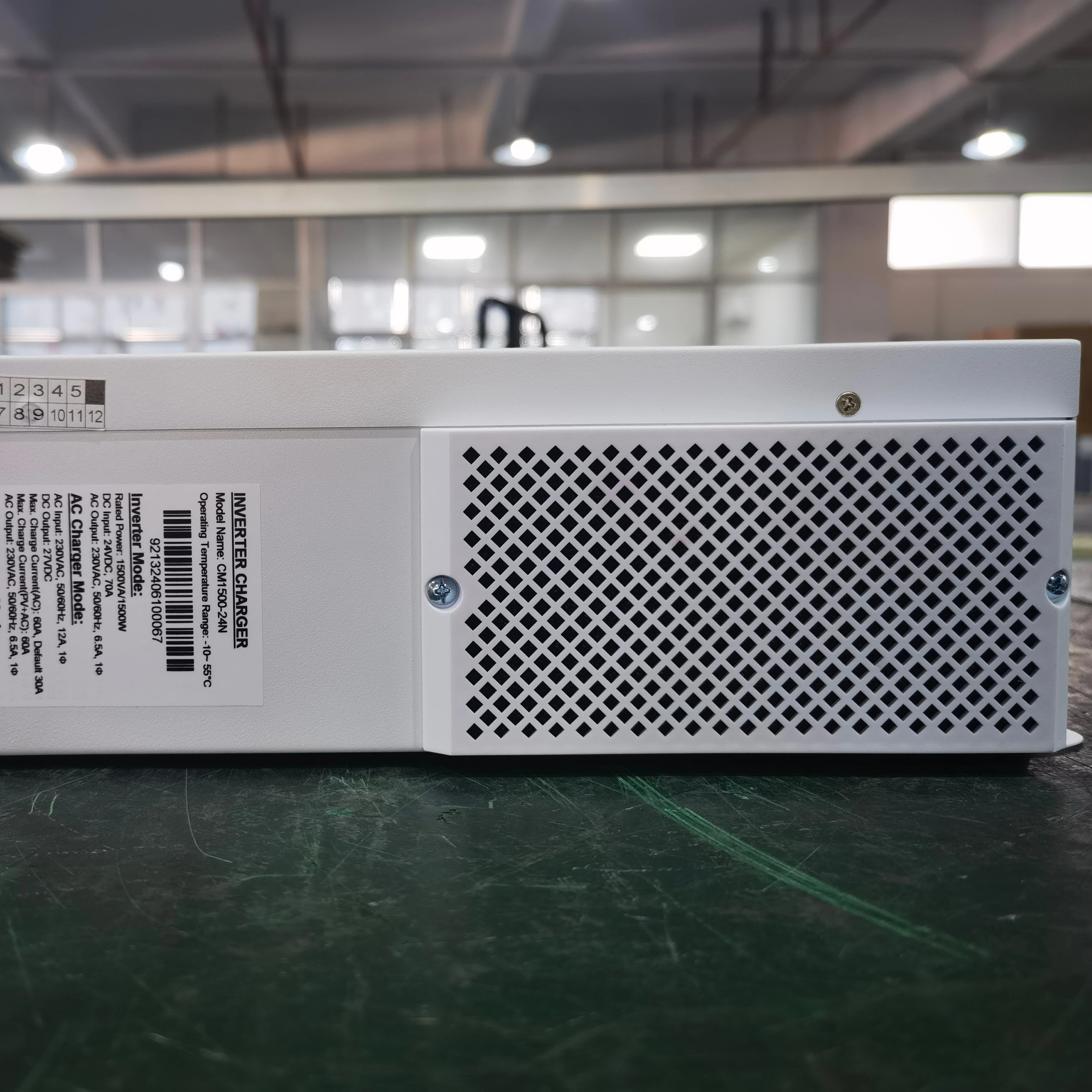 Prostar 1.5KW 2.5KW 3.5KW off Grid Hybrid Solar Inverter 12V 24V Pure Sine Wave with MPPT Controller