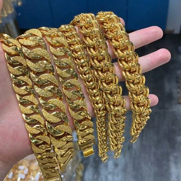 24K Gold Plated Finish Iced Out Hip Hop Miami Cuban Chain Necklace Thick Miami Cuban Link Chain Hip Hop Necklace