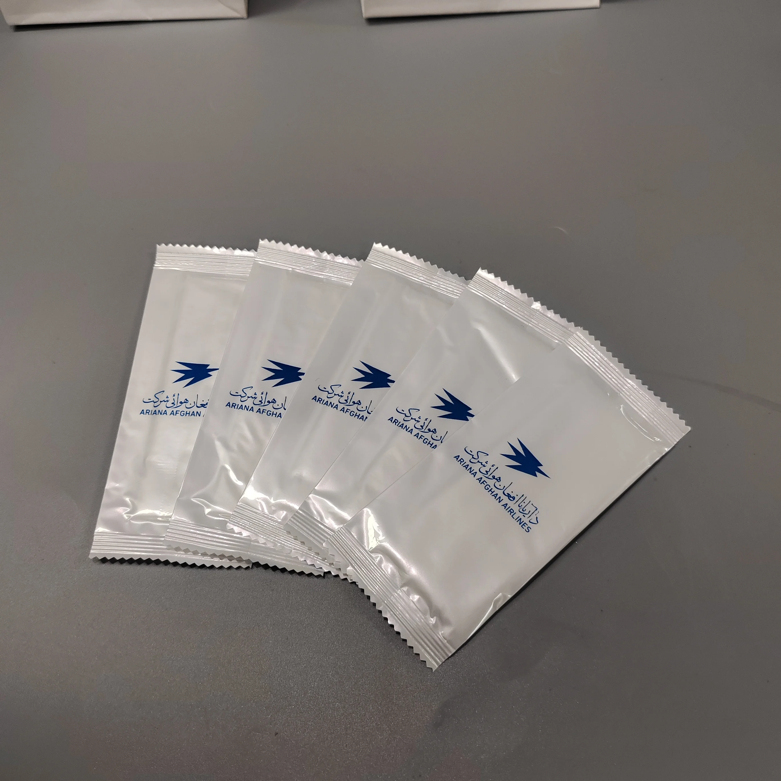 Wholesale Disposable Customized Wedding Dinner Paper Wet Tissue For Hotels Restaurants And Airlines with logo