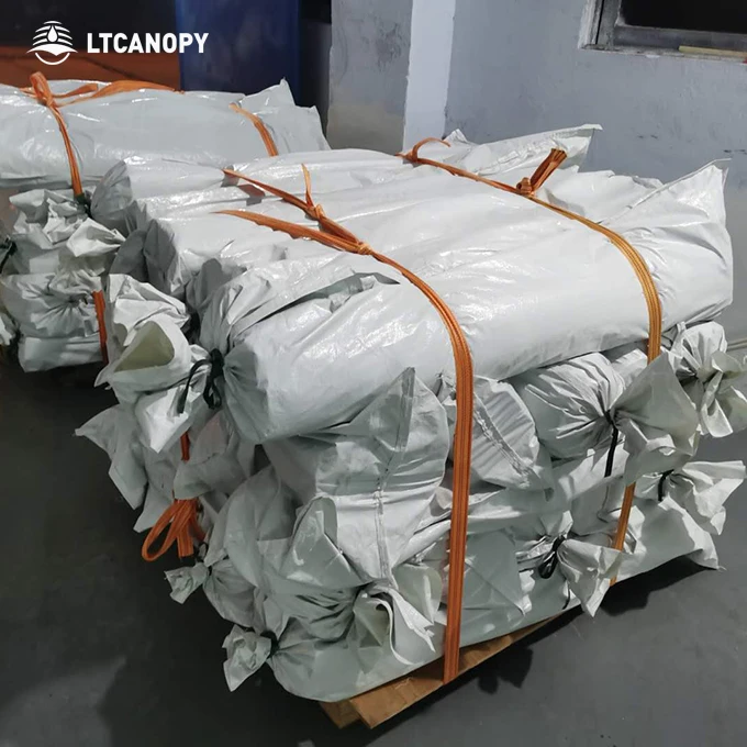  Полиэстер ткань водонепроницаемый грузовик боковой занавес ткани 500gsm-1500gsm PVC брезентовое накрытие винил брезент материал оптовая продажа 2 1