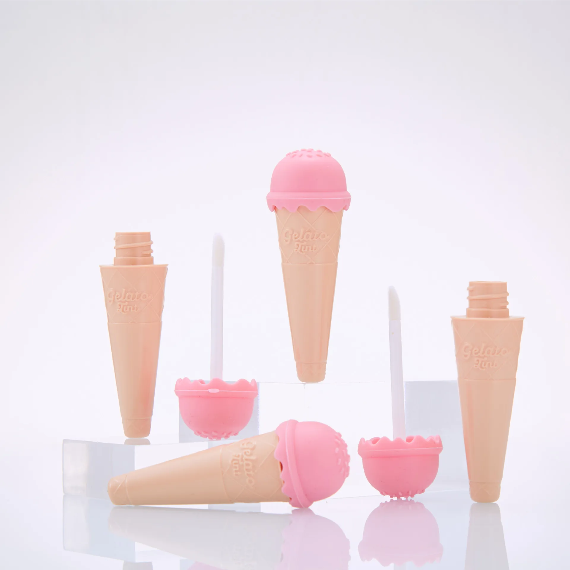 SJL Cute Design Hot Selling High Quality Ice Cream Cone Shape Lip Gloss Tube Plastic Cosmetic Empty Lipstick Tube
