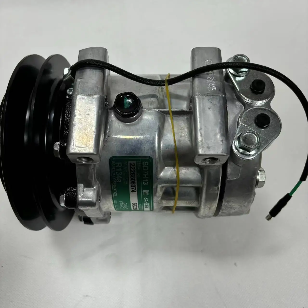 compressor excavator air conditioning pump SD7H13 SK200-8 SK200-10 SK200SR SK235SR SK135SR SK250LC YX91V00001F1 YX91V00001F
