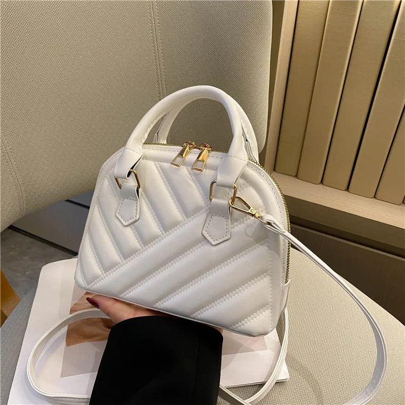 Customized Fashionable Solid Color Rhombus Handbag  Casual One-Shoulder Cross-Body PU Shell Bag Handbags Custom Backpack Design