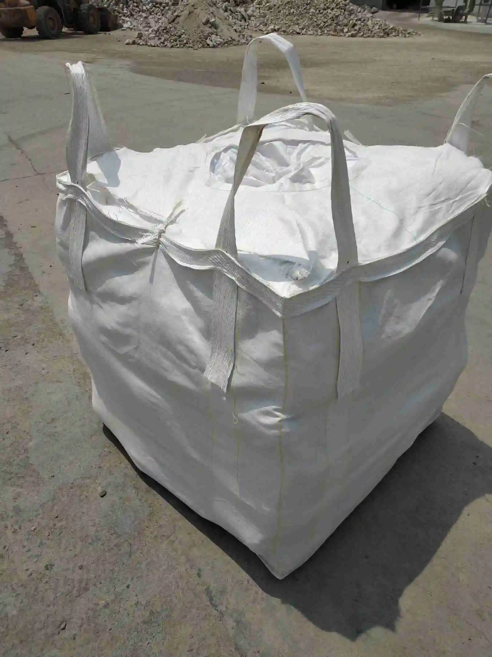  White Transparent glass sand for building