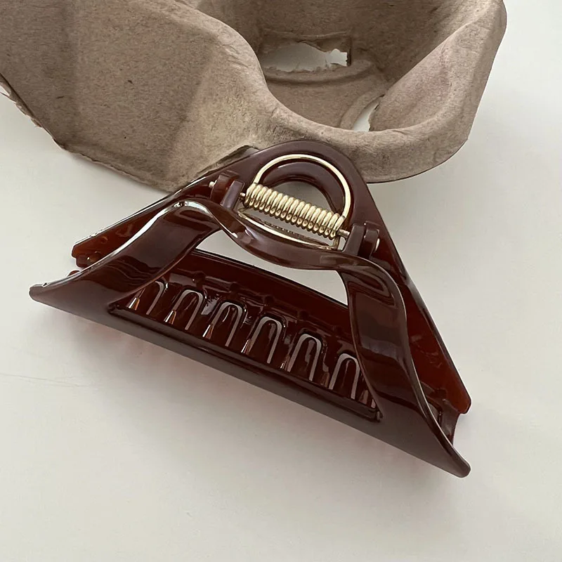 New Triangle Plastic Hair Claw Clip For Women Girls  Fashion Hairpin Crab Ladies Hair Accessories