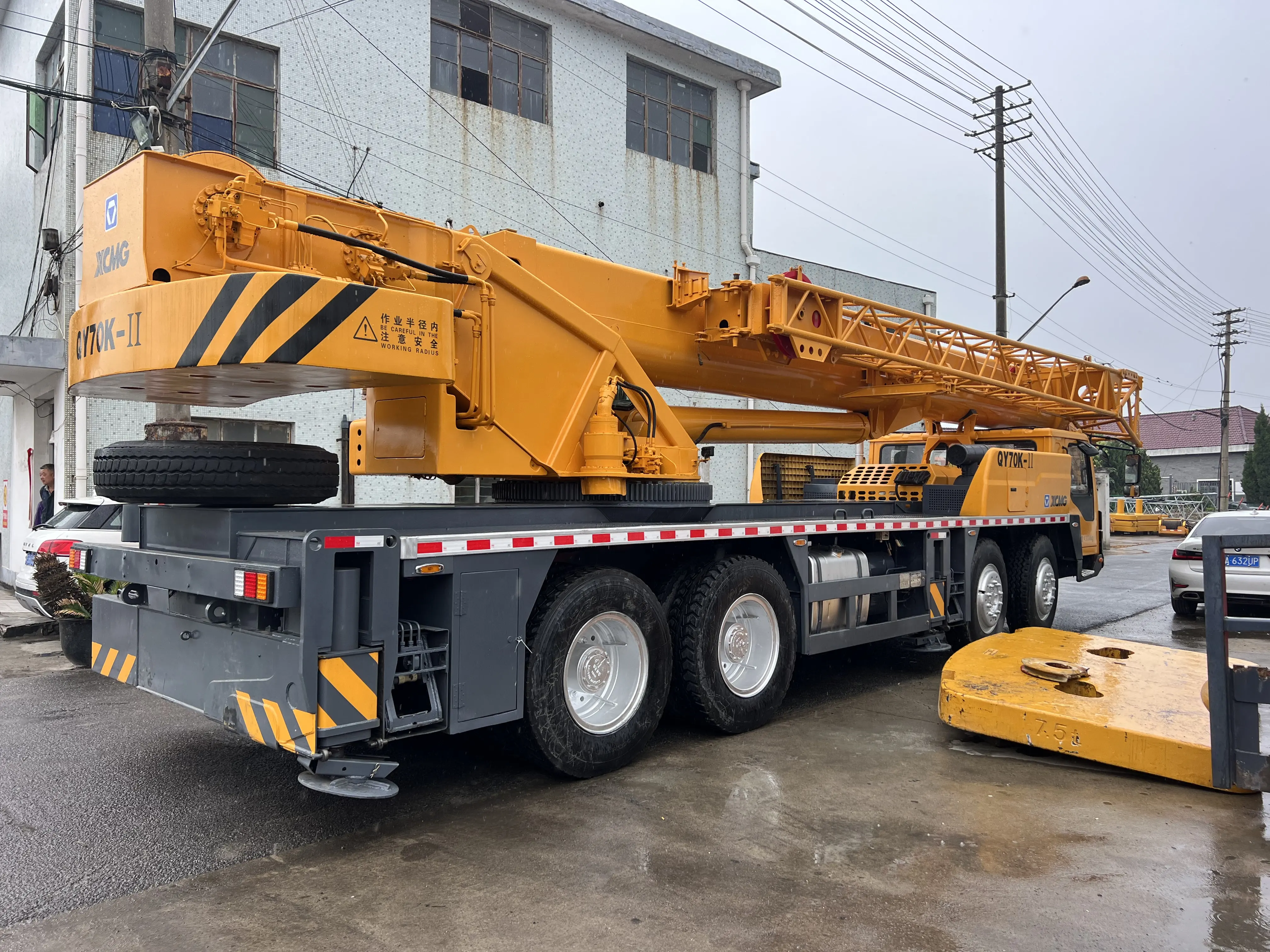 Domestic used 70 tons car crane, 90% new, spot supply, professional foreign trade export service, welcome to buy