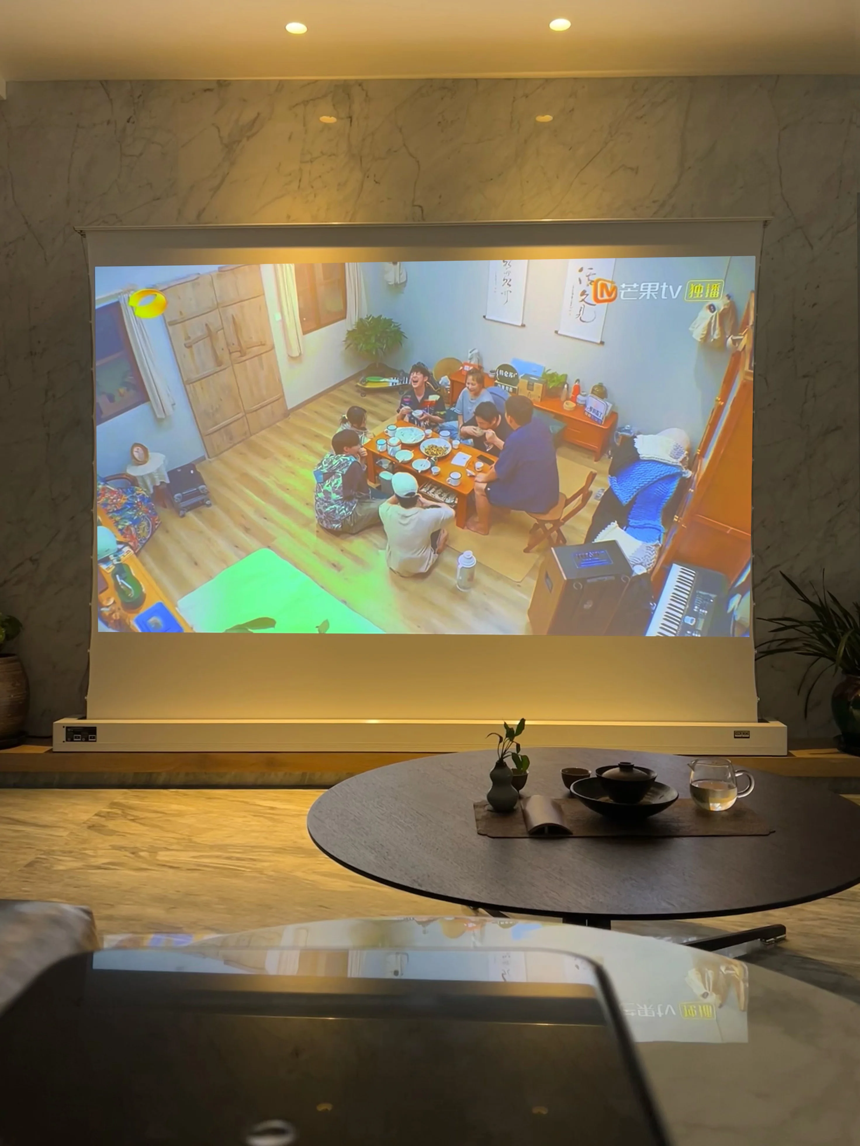 135 inch motor floor rising projector screen ultra short throw ambient light rejecting ALR projection screen for 4k laser tv