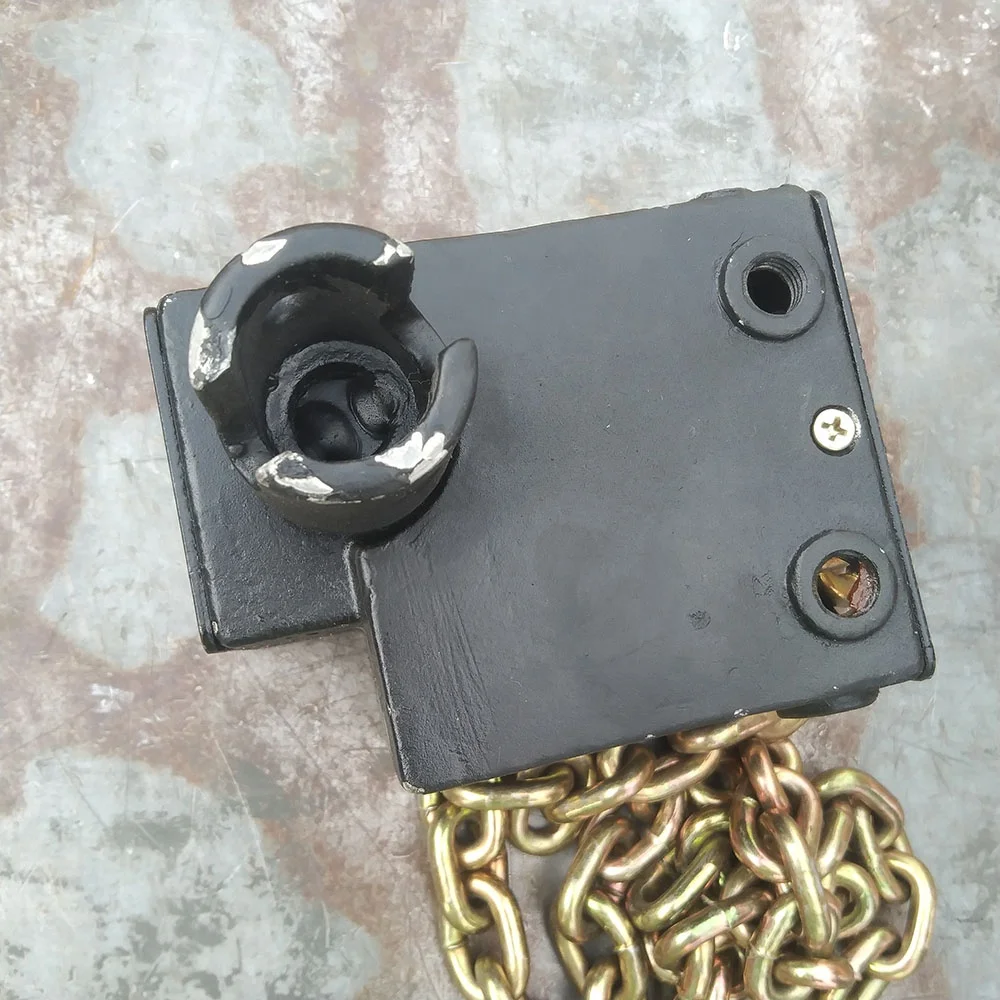 be used for Shaanxi Heavy truck SX2190 Oron  spare parts Spare wheel carrier DZ9100862040