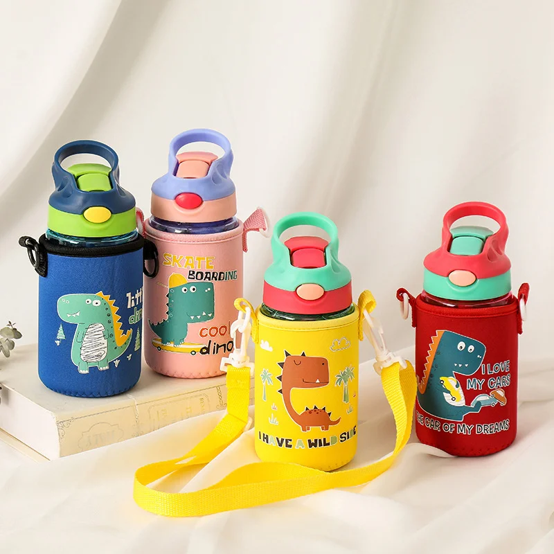 Cheap cute cartoon school children 480ml baby sippy cup bpa free portable plastic kids plastic water bottle with straw/straw