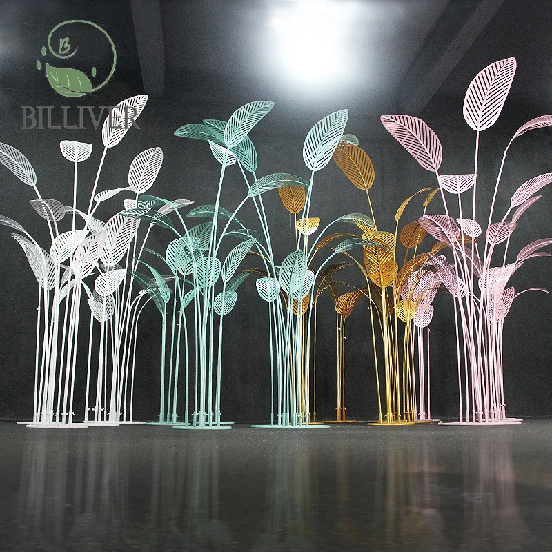 2023 New Wedding Props Golden Banana Tree 12heads Wrought Iron Wedding Stage Decoration Ornaments Led Factory Outlets