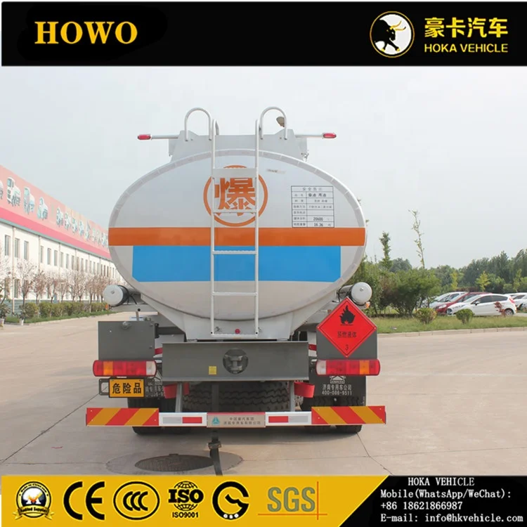  SINOTRUK HOWO 8X4 371HP 28CBM топливный танкер модель