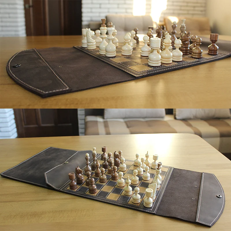 Tournament Roll Up Staunton Chess Game Set with pieces