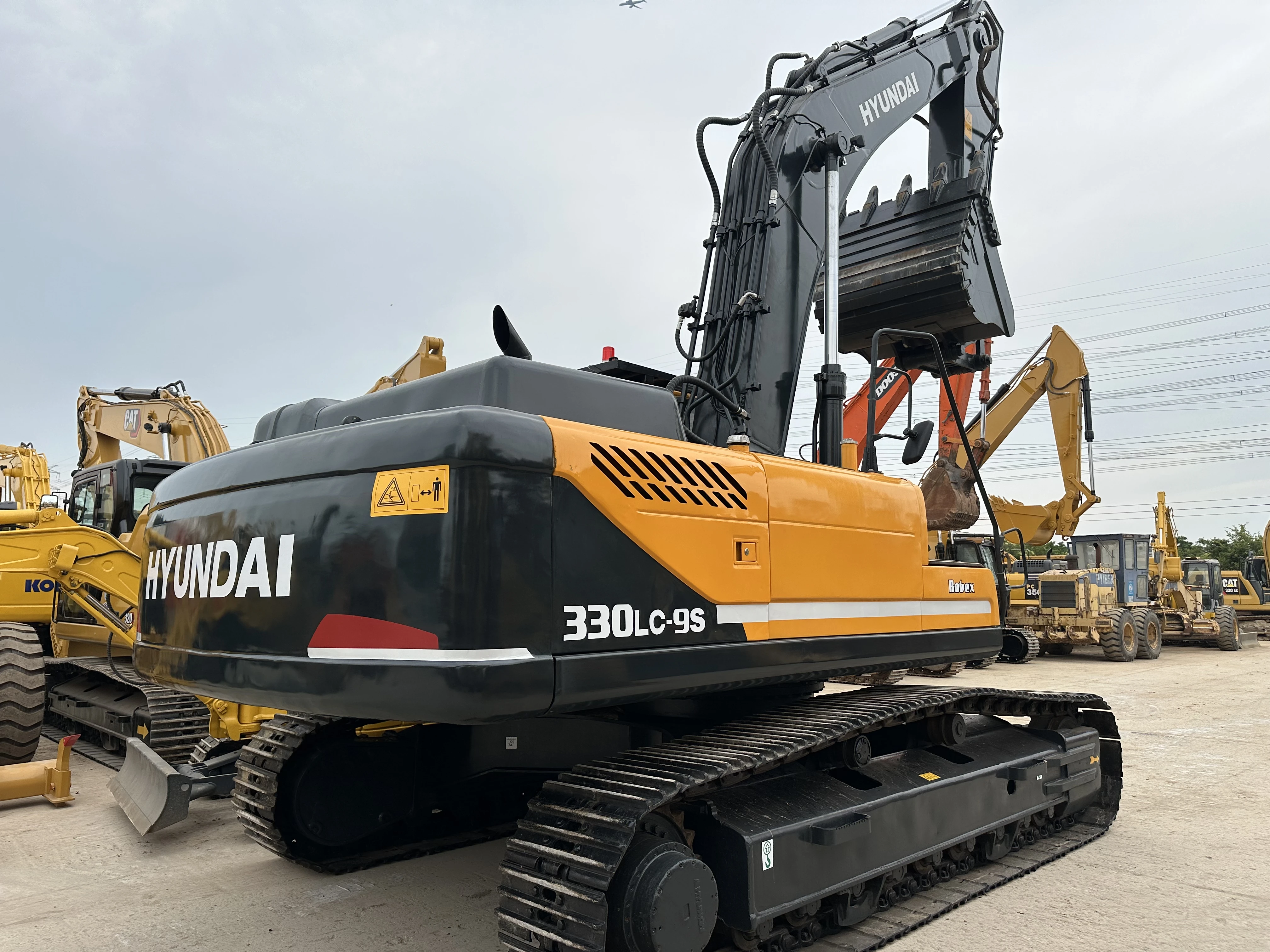 Hot sale Used Hyundai R330LC-9S excavator Cheap Used hyundai 330 305 220 Excavator for sale