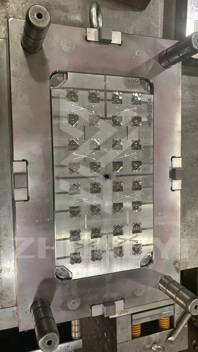 Shantou Экспортная продукция пластиковая машина для литья под давлением игрушек