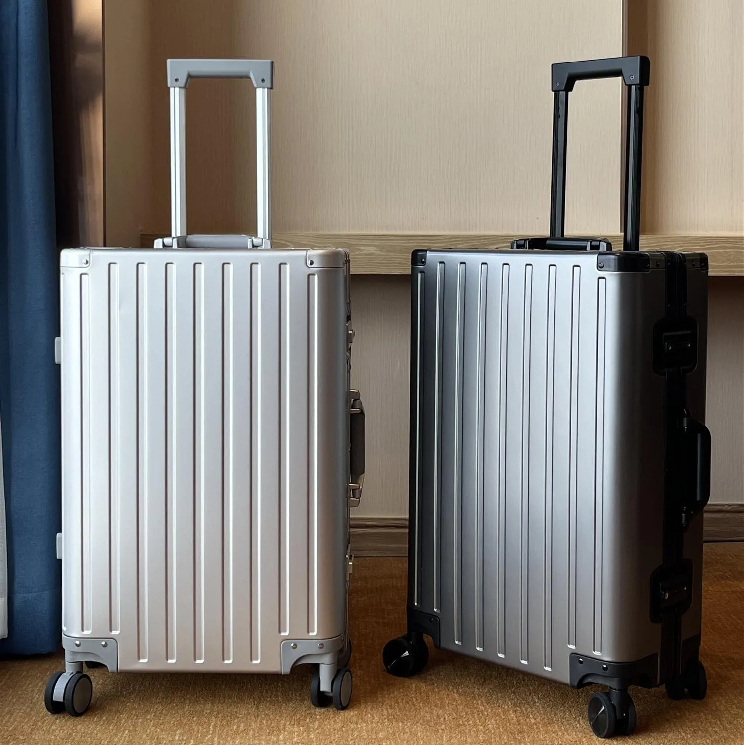 2024 Hot Sale Full Aluminum 20 24 26 28 Inch Carry On Travel Hand Luggage Trolley Suitcases For Outdoors