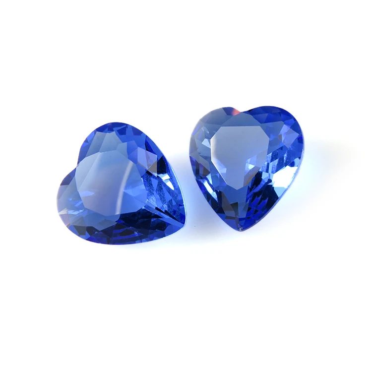 Wholesale Synthetic Heart Cut Glass Gemstone Faceted Synthetic Loose Gemstone