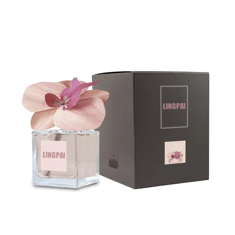 Wholesale Flameless Aroma 100ml Flower Glass Reed Diffuser Square Bottle