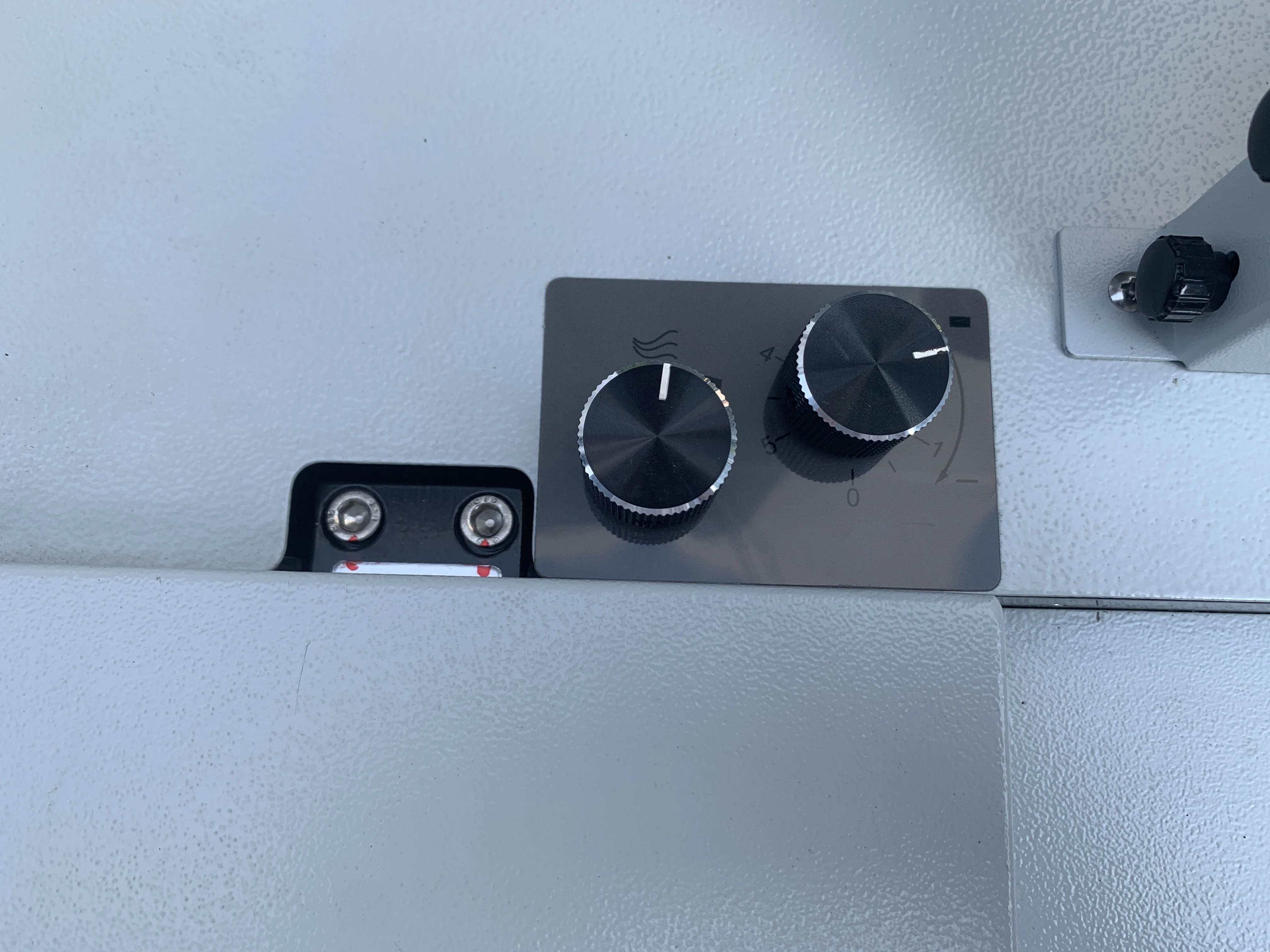 Sysform CP335B Suction Feeding Electric Automatic Card Paper Creasing Perforating And Cutting Machine For Paper