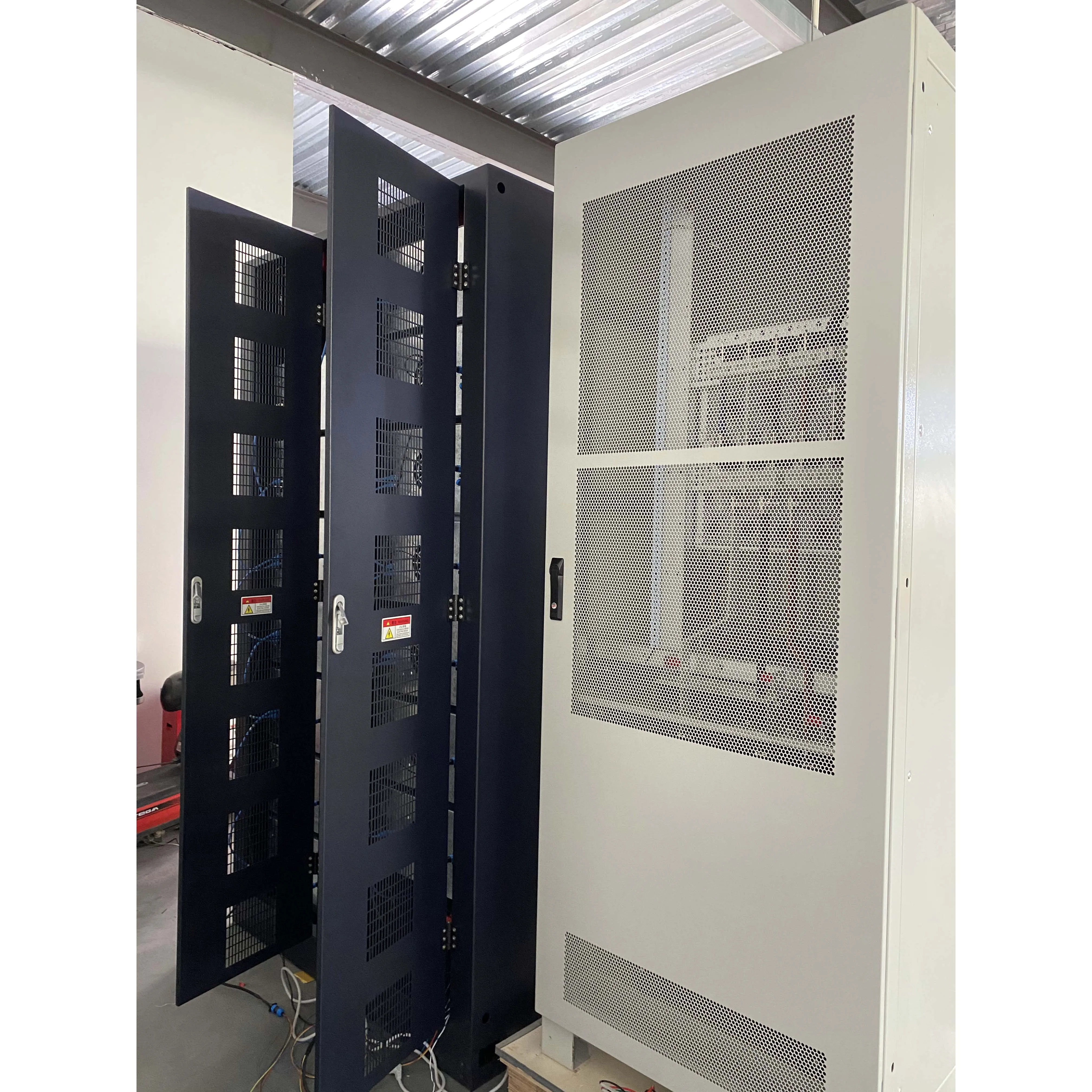 Industrial & Commercial Energy Storage Container Cabinet LiFePO4 Batteries Solar Energy Battery Storage System