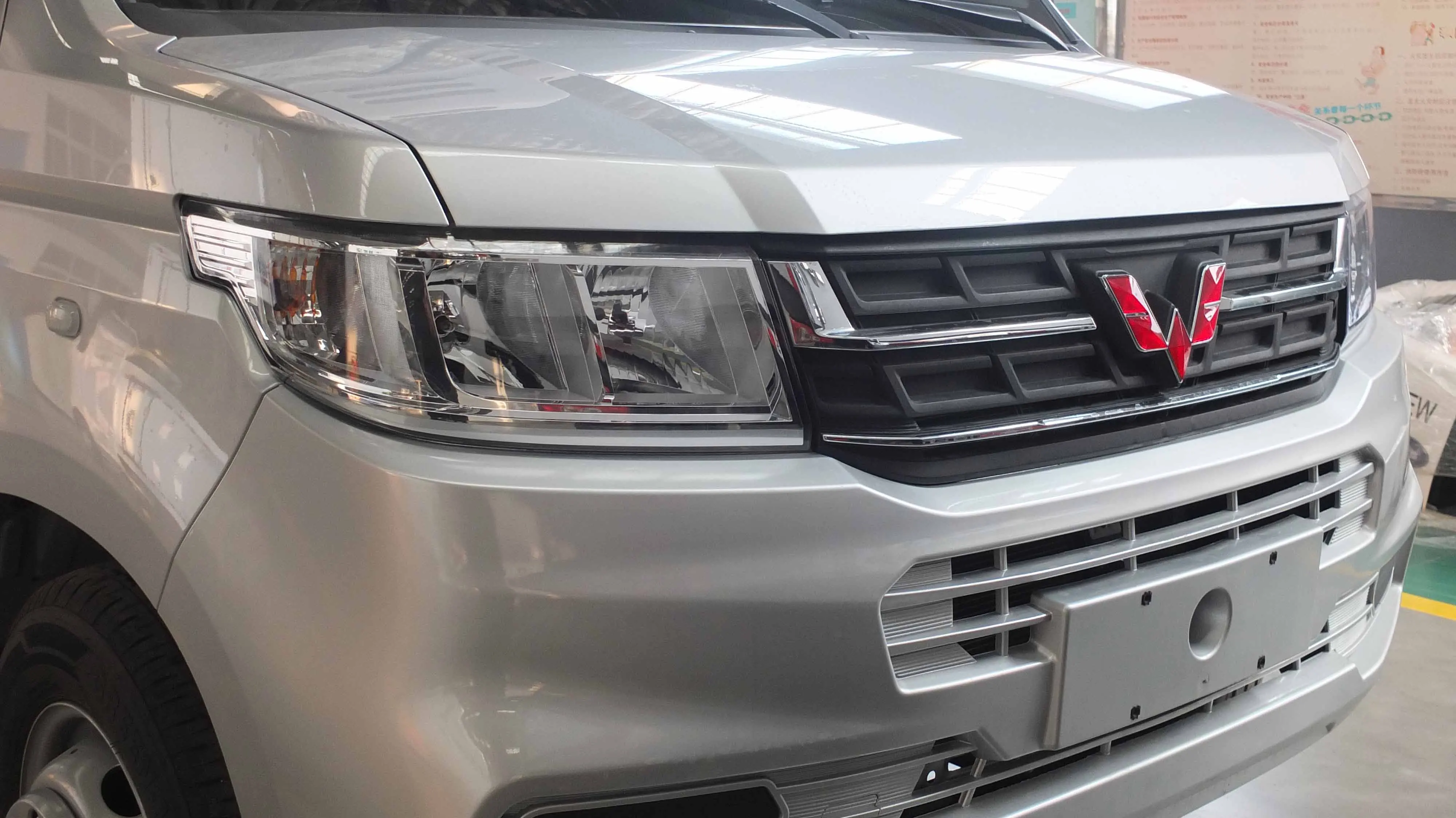 Hua Mao Jun Jie brand new version of 4x2 refrigerated compartment van refrigerated trucks