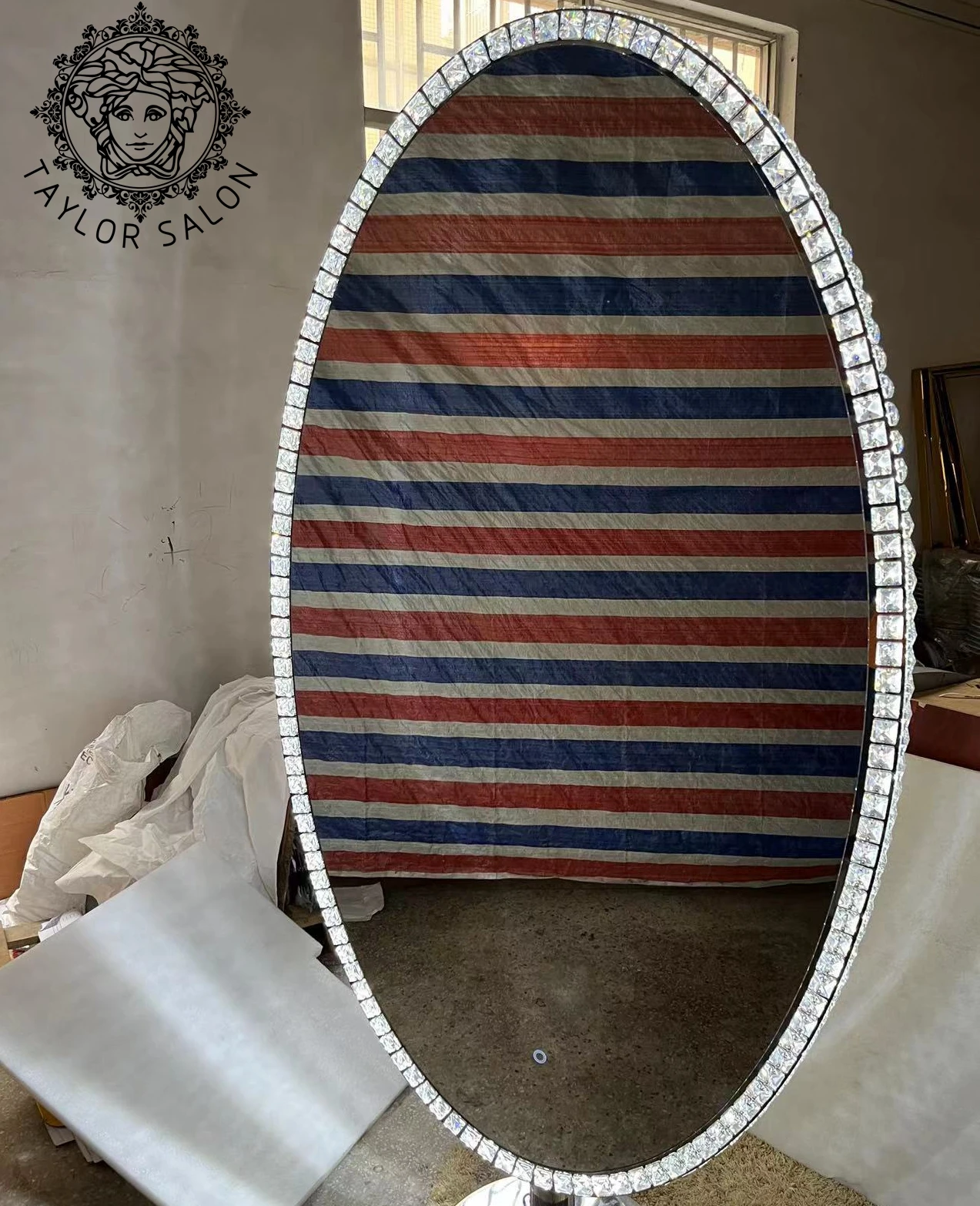 Beautiful high quality oval led salon mirror standing mirror station crystal hair salon mirror