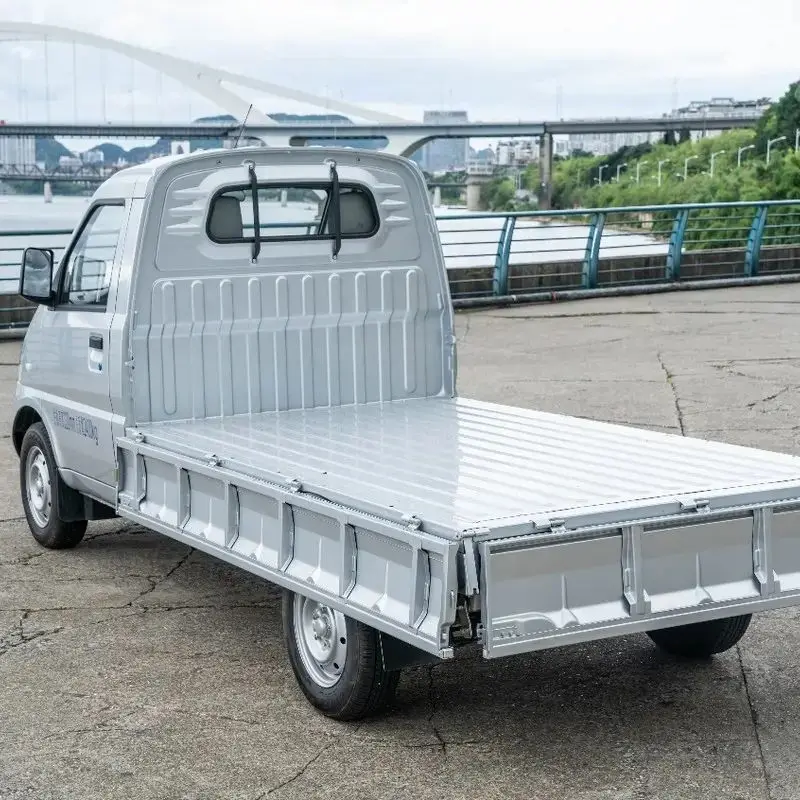 Легкий грузовик