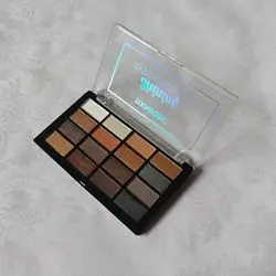 New High Quality 16 color Pearl Matte Makeup Powder Eyeshadow Palette For Women