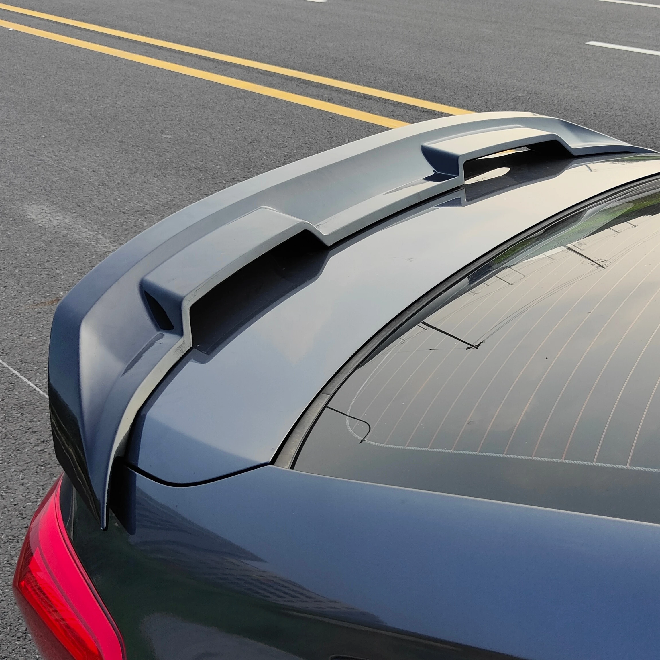 Manufacture ABS Customized Color New Rear Spoiler GT Style For Honda Civic 11th Gen 4-Sections Car Rear Spoiler 2021 2022