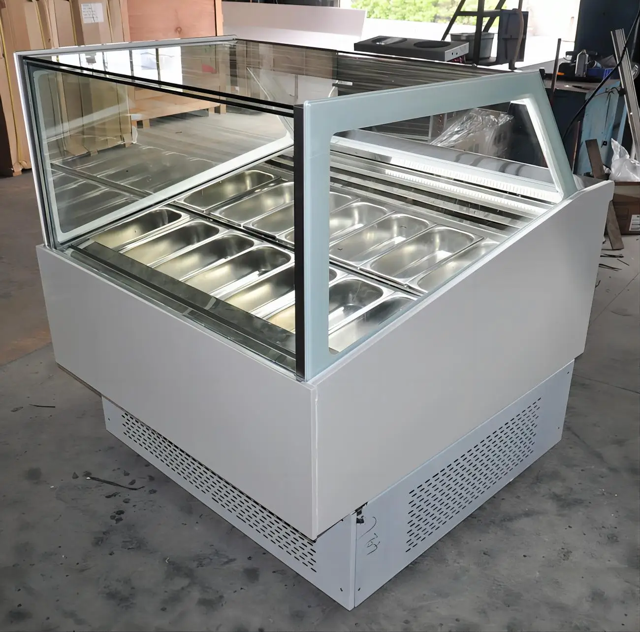 Direct Sale DSCF-2000L Electric Upright Freezer with Glass Door for Display in Cool Climates-for Ice Cream Shops