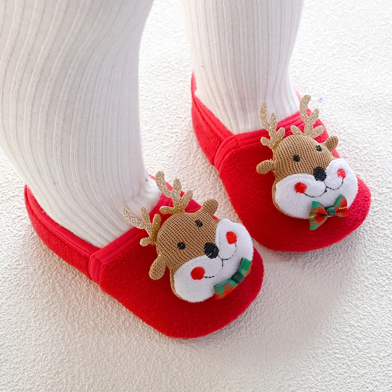 Wholesale Good Quality Soft Anti Slip Cheap Cute Animal Popular Cartoon Indoor Walking Shoes