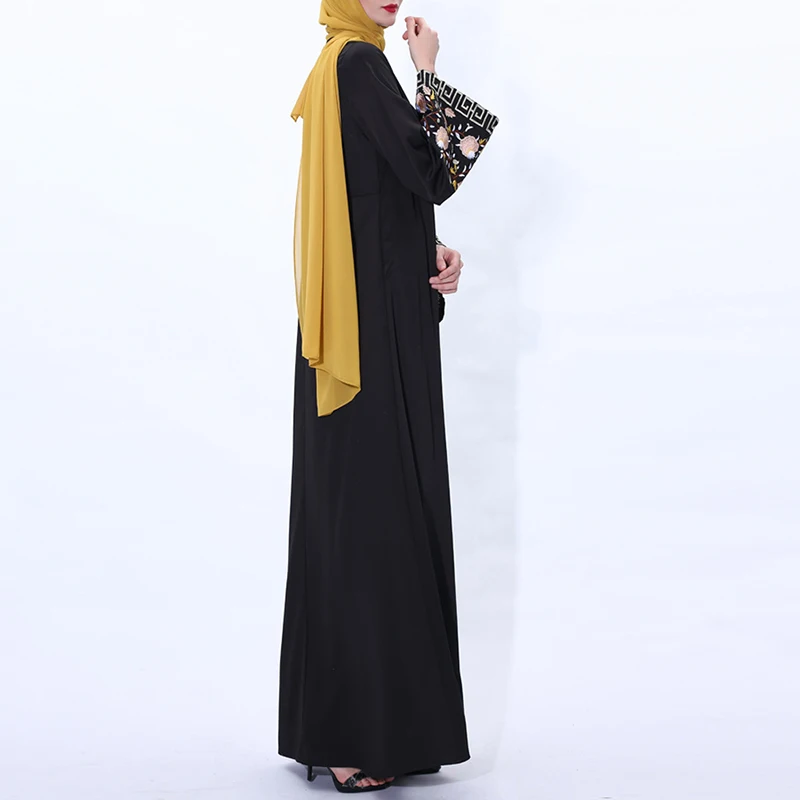 Islamic dress new Design Abaya in Dubai malaysian Arab long sleeve muslim dress caftan Islamic Clothing For Women Embroidery